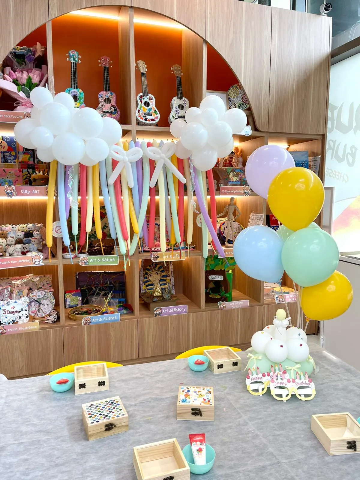 kids birthday party setup at art journey