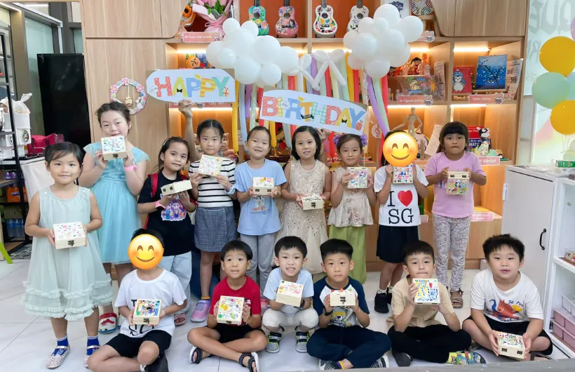 kids birthday party celebration at art journey