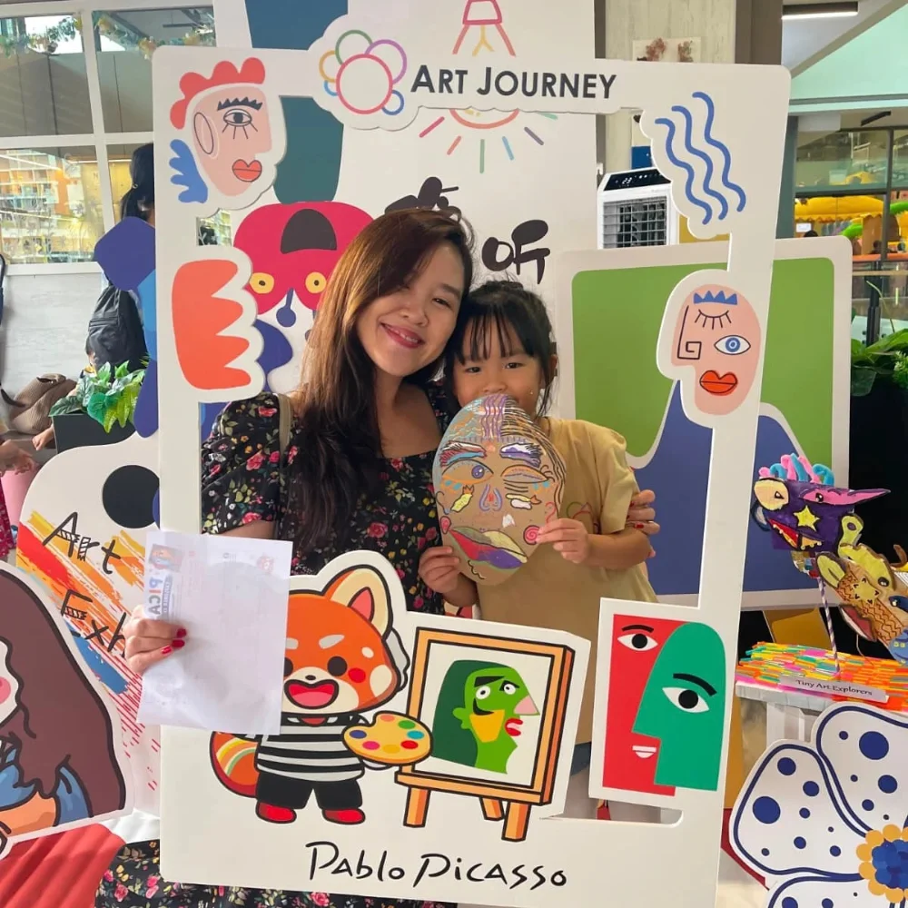 family-art-exhibition-singapore-picasso-photo-frame-artwork