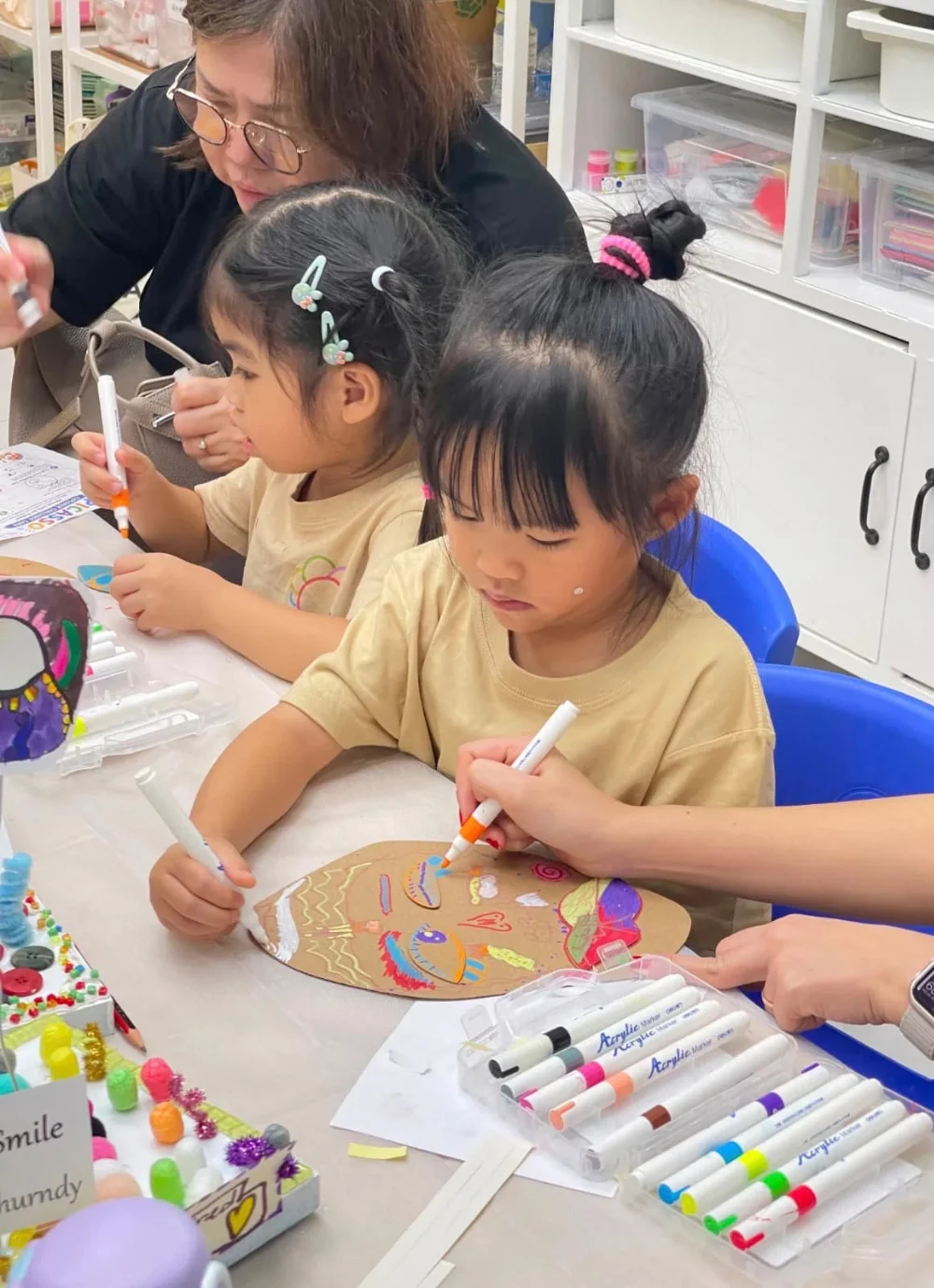 kids-art-class-singapore-acrylic-marker-cubist-craft