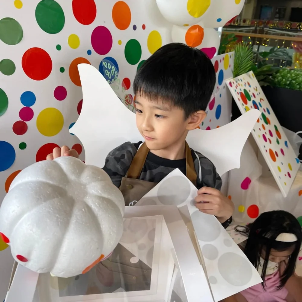 kusama-inspired-art-workshop-singapore-kids-pumpkin-sculpture