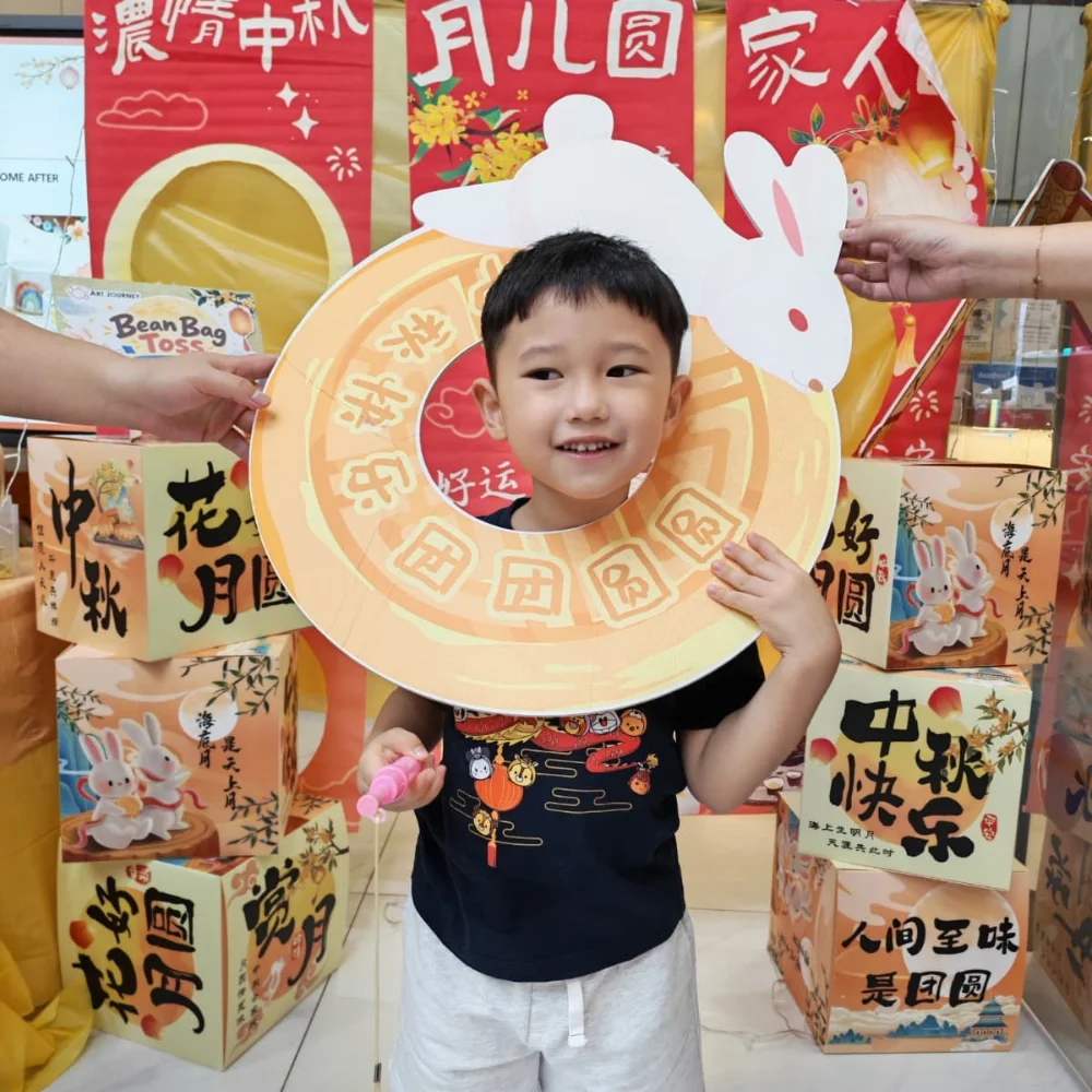 mid-autumn-festival-workshop-singapore-kids-mooncake-frame