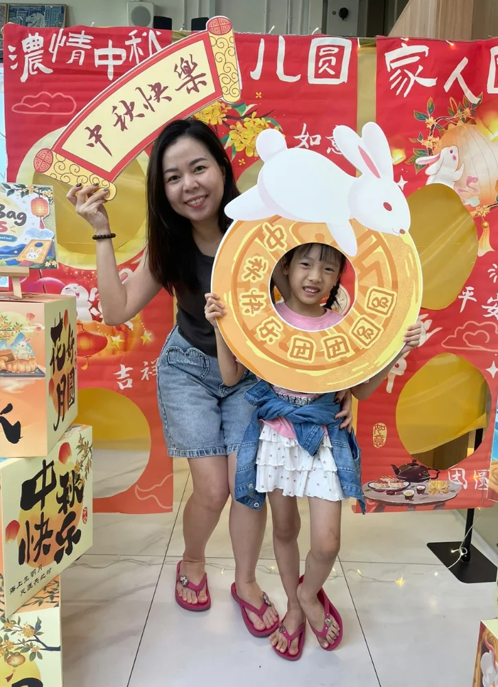 mid-autumn-parent-child-art-workshop-singapore-mooncake-frame
