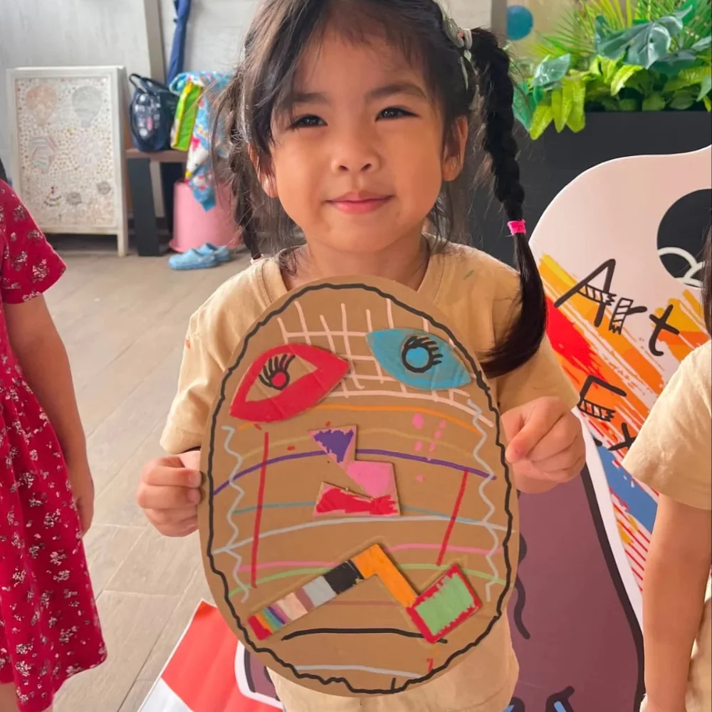 preschool-picasso-art-class-singapore-cardboard-face-artwork