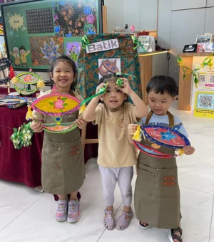batik-art-workshop-kids-singapore