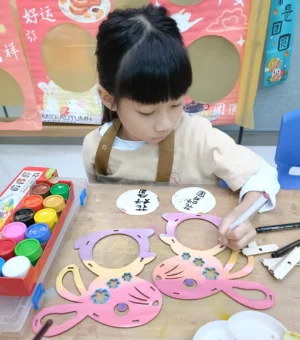 rabbit-lantern-painting-workshop-kids