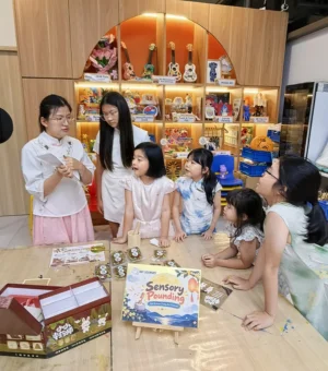 sensory-pounding-art-workshop-kids